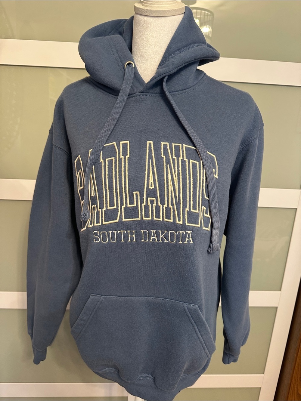 Blue 'Badlands South Dakota' Pullover Hoodie